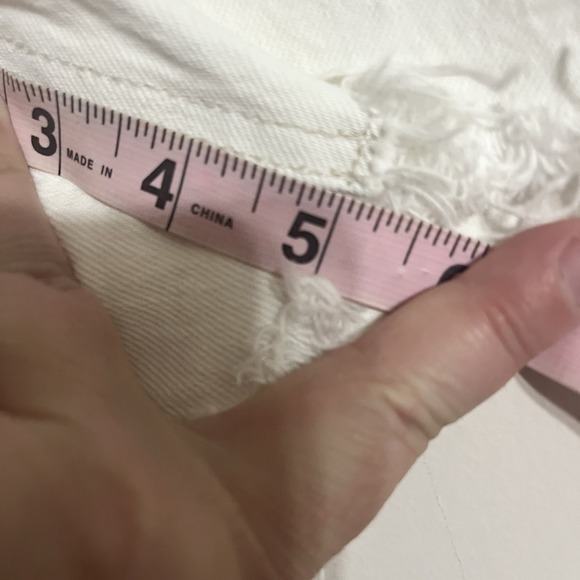 Abercrombie & Fitch The Dad Short High Rise Raw Hem White Denim Size 29 - Picture 6 of 7